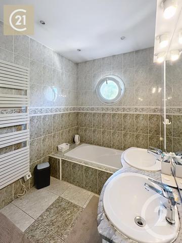 Maison à vendre  8 pièces - 246 m2 BEZIERS - 34