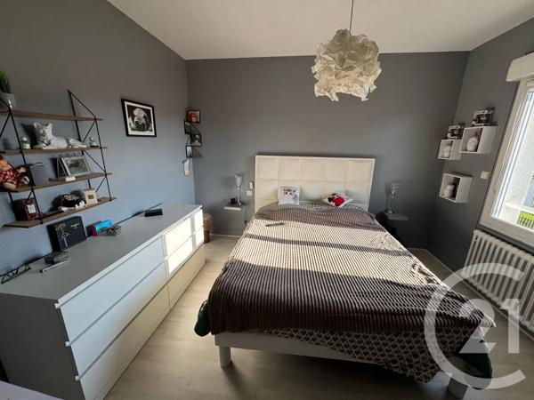 Maison à vendre  5 pièces - 99 m 2   SANSAC DE MARMIESSE  - 15