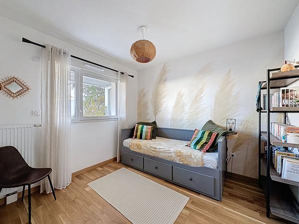 Appartement 4 pièces à vendre à Lagord ? rez-de-chaussée, jardin et garage