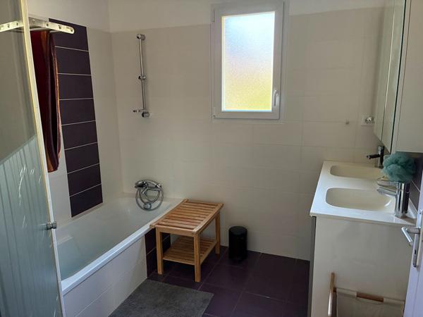 Maison Vertou - plain pied - calme - logement économe - Location en meublé - moderne -