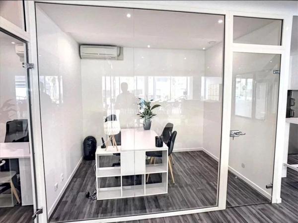 Location Bureau 1 pièces 14 m2 à Antibes