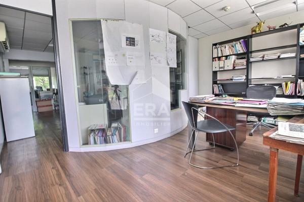 BUREAUX ou deux T3 CLICHY 121M2
