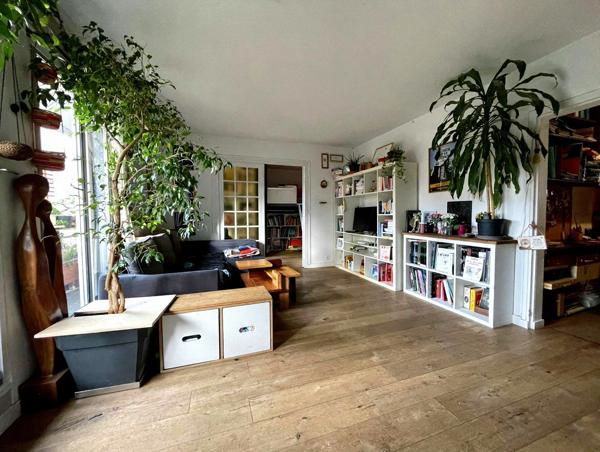 Appartement à MONTREUIL (93100)