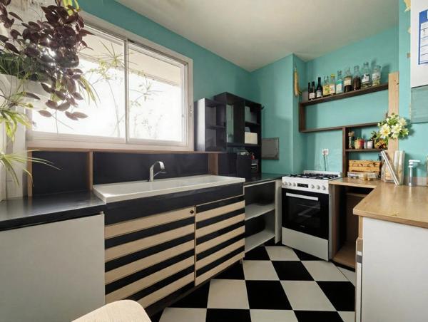 Appartement à MONTREUIL (93100)