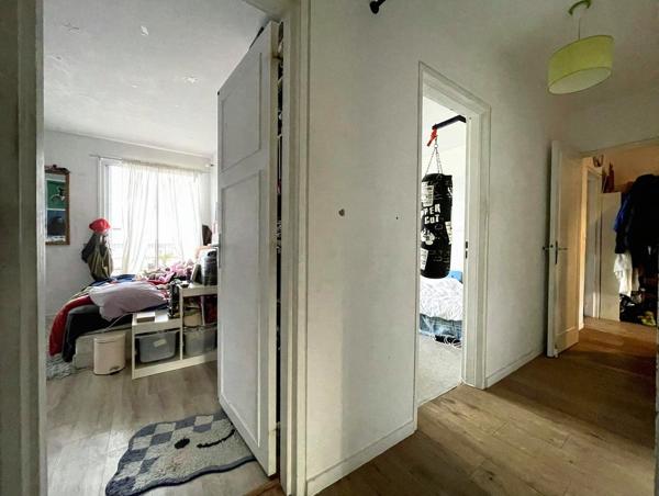 Appartement à MONTREUIL (93100)