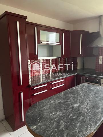 Grande maison idéalement placée