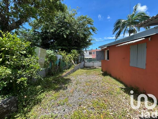 Maison traditionnelle 2 pièces de 65 m² à Saint-André (97440)