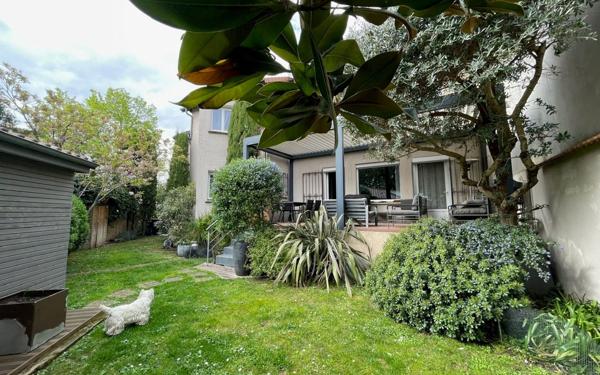Maison à vendre    6 pièces • 154 m2 Saint-Maur-des-Fossés