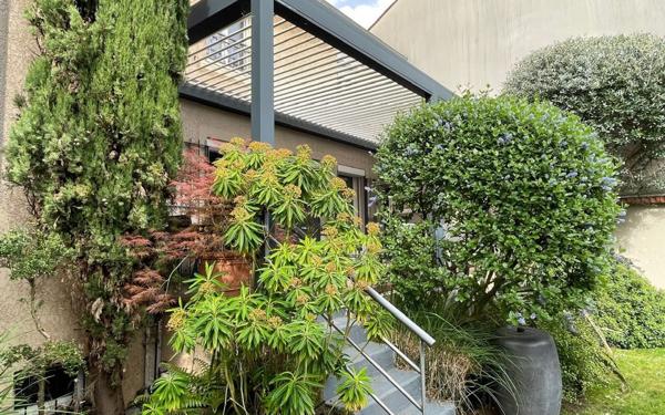 Maison à vendre    6 pièces • 154 m2 Saint-Maur-des-Fossés