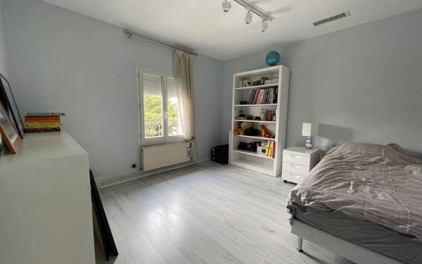 Maison à vendre    6 pièces • 154 m2 Saint-Maur-des-Fossés