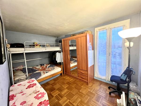 Aulnay-sous-Bois (93600) 3 Pièces avec parking, cave - futur métro