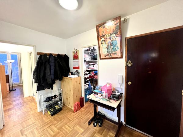 Aulnay-sous-Bois (93600) 3 Pièces avec parking, cave - futur métro