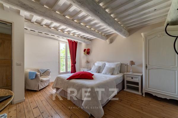 Propriété 6 chambres, 2 gîtes, piscine et parc de 2 hectares