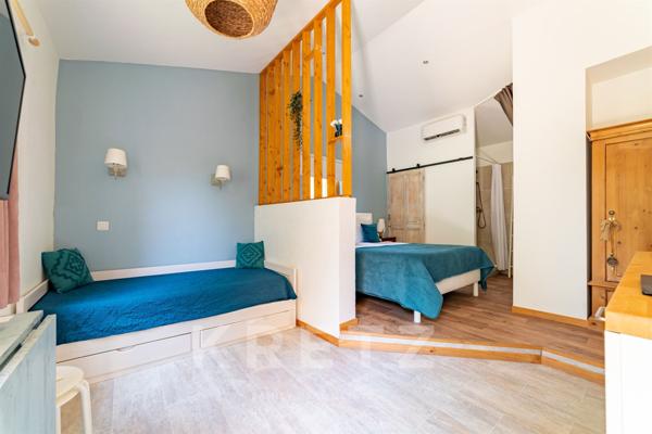 Propriété 6 chambres, 2 gîtes, piscine et parc de 2 hectares