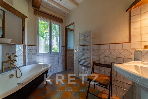 Propriété 6 chambres, 2 gîtes, piscine et parc de 2 hectares