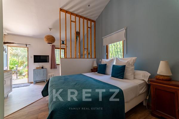 Propriété 6 chambres, 2 gîtes, piscine et parc de 2 hectares