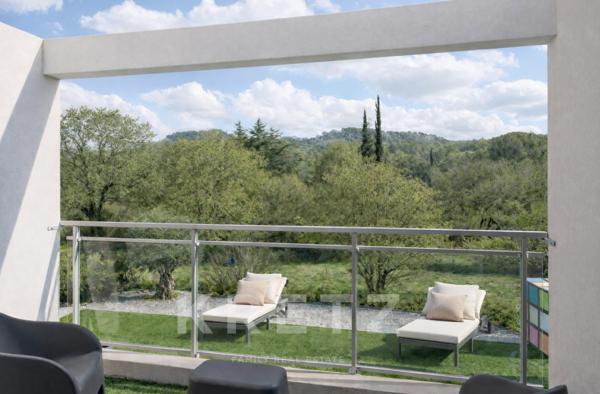 Villa d’architecte avec vue panoramique proche Aix-en-Provence