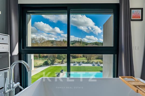 Villa d’architecte avec vue panoramique proche Aix-en-Provence