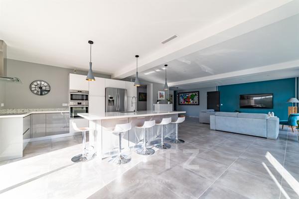 Villa d’architecte avec vue panoramique proche Aix-en-Provence