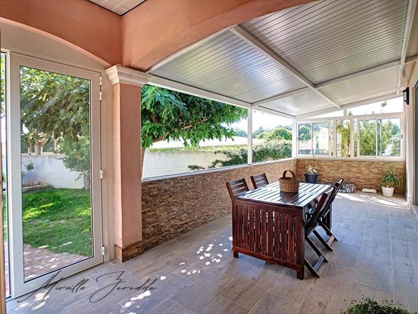 Jonquieres Saint Vincent VILLA 5 pièces122 m² PISCINE ET GARAGE