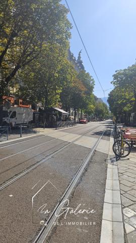 MURS COMMERCIAUX LOUES AVENUE ALSACE LORRAINE PROCHE DE LA GARE