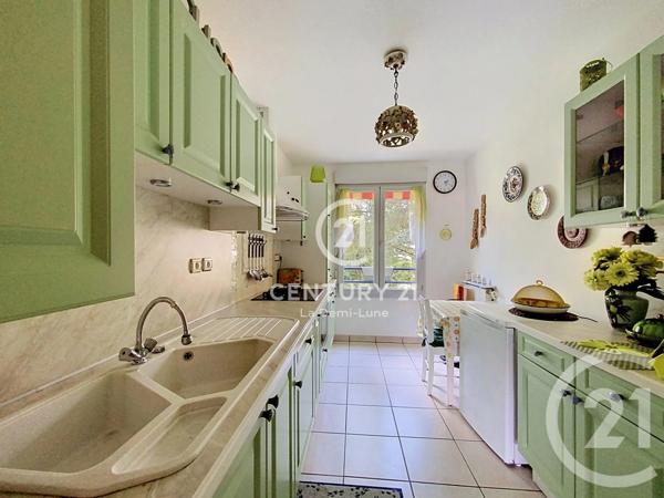 Appartement T4 à vendre  4 pièces - 85,64 m 2   TASSIN LA DEMI LUNE  - 69