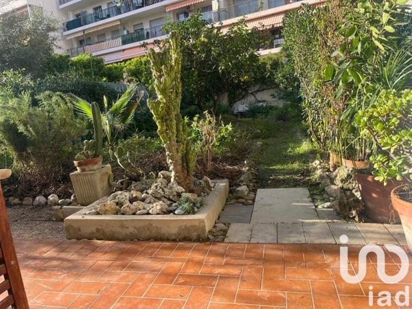 Appartement 2 pièces de 48 m² à Roquebrune-Cap-Martin (06190)