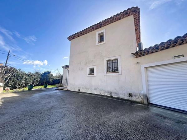 Gardanne - Maison 4 pièces - 150 m2 - jardin - piscine - garage 40 m2