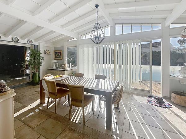 Gardanne - Maison 4 pièces - 150 m2 - jardin - piscine - garage 40 m2