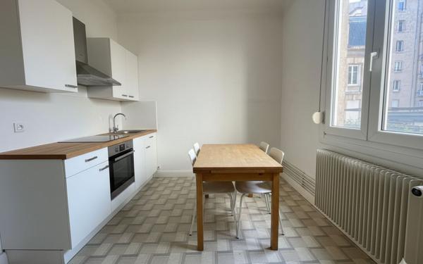 Appartement à vendre    2 pièces • 43 m2 Nancy
