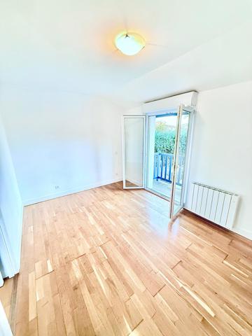 Jolie petite maison proche des commodités