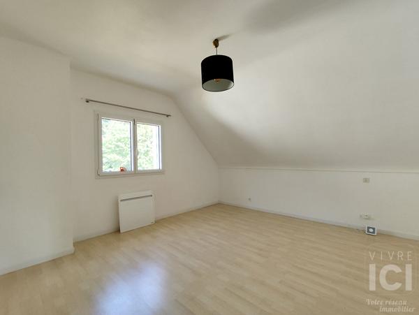 À VENDRE MAISON 157 M², 5 CHAMBRES, EN IMPASSE, AU CALME ABSOLU.