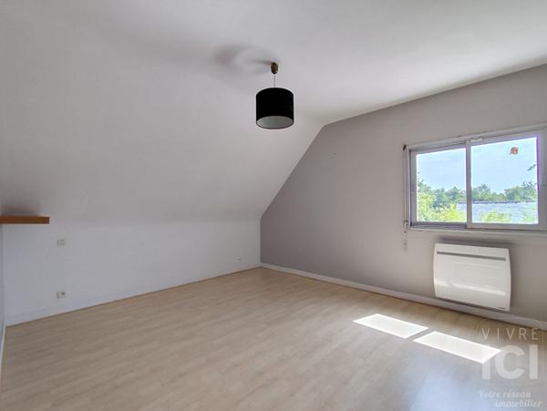 À VENDRE MAISON 157 M², 5 CHAMBRES, EN IMPASSE, AU CALME ABSOLU.