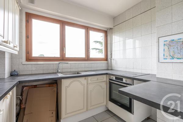 Appartement T3 à vendre  3 pièces - 64,56 m2 ST MAUR DES FOSSES - 94