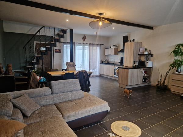 Maison  3 pièce(s)  1 chambre(s)  88.6 m²