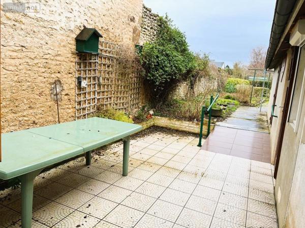 Maison à vendre à Beaumont-sur-Sarthe dans la Sarthe (72170), ref : 72126-3125