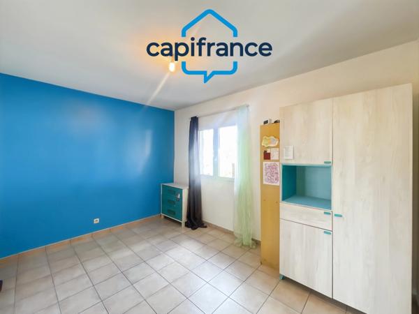 Villa T8 de plus de 200m² avec piscine.