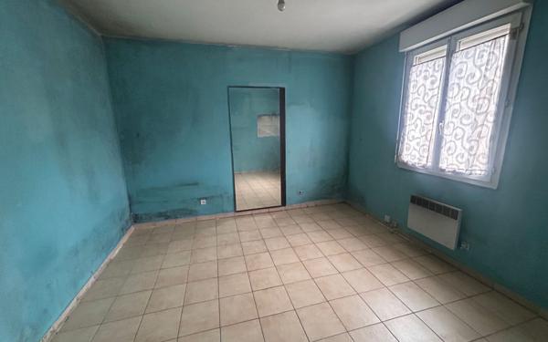 Appartement à vendre    2 pièces • 26,79 m2 Bobigny