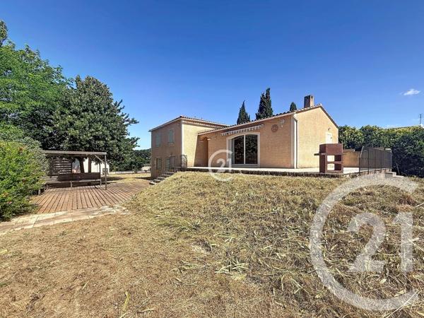 Maison à vendre  5 pièces - 106,74 m 2   CHATEAURENARD  - 13