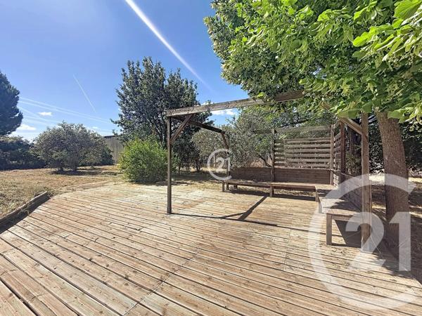 Maison à vendre  5 pièces - 106,74 m 2   CHATEAURENARD  - 13
