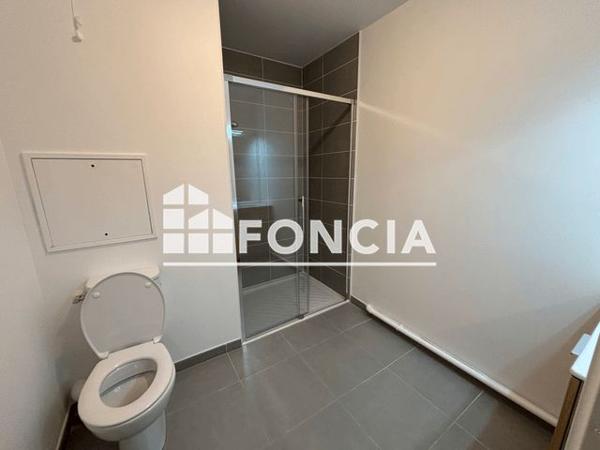 Location Studio 33.7 m² - 1 RUE CHARLES DAVID KEELING Voisins-le-bretonneux 78960