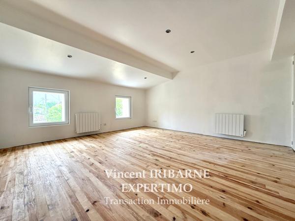 Le Seure (17770) Maison Saintongeaise, 3 Chambres, Garage et Jardin