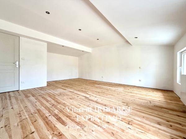 Le Seure (17770) Maison Saintongeaise, 3 Chambres, Garage et Jardin