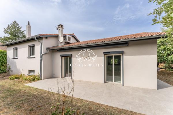 Maison Contemporaine de 108m2 sur Terrain de 600m2 et Double Garage – SAINTE FOY LÈS LYON