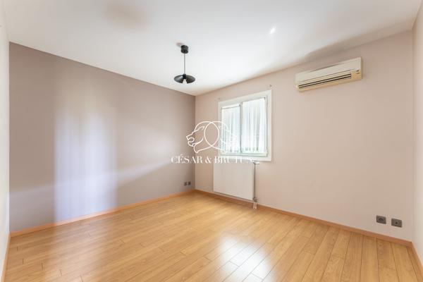 Maison Contemporaine de 108m2 sur Terrain de 600m2 et Double Garage – SAINTE FOY LÈS LYON