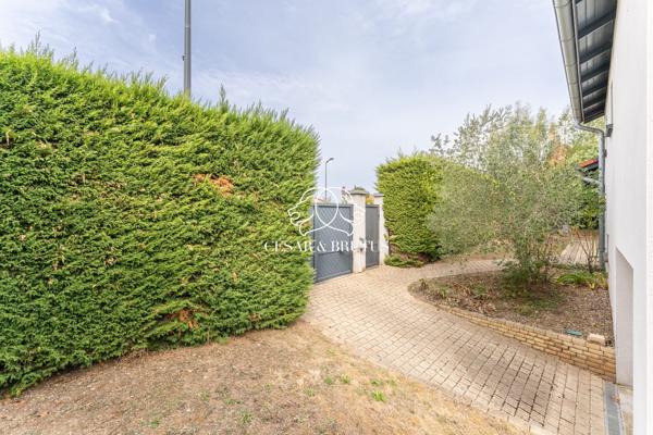 Maison Contemporaine de 108m2 sur Terrain de 600m2 et Double Garage – SAINTE FOY LÈS LYON