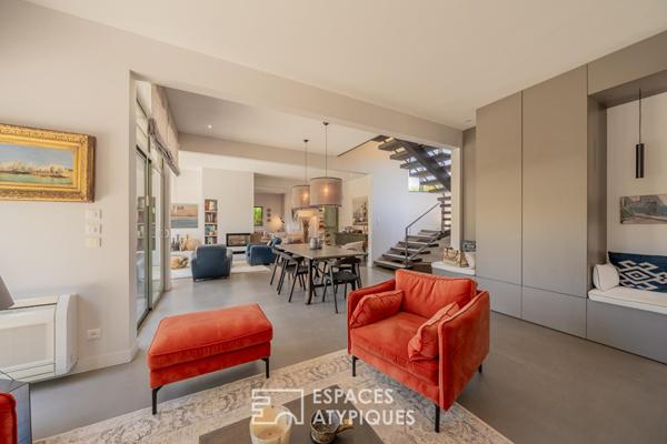 Villa d’architecte habillée de bois au coeur de Valescure