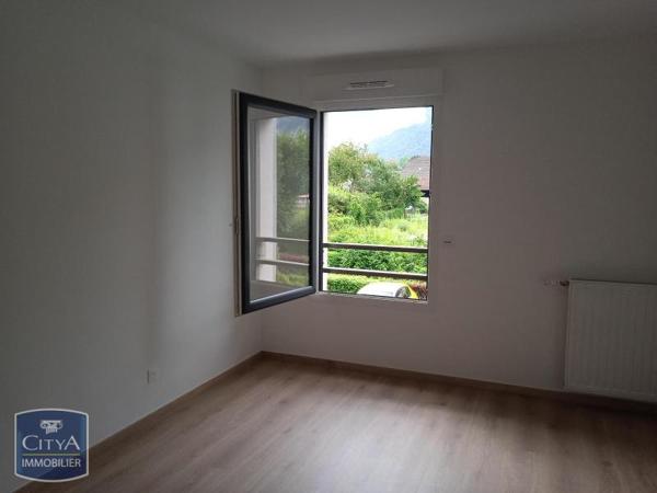 Appartement à louer 3 pièces 61.99m²