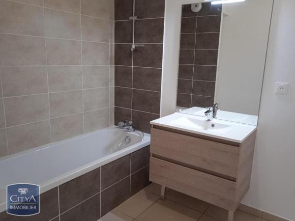 Appartement à louer 3 pièces 61.99m²