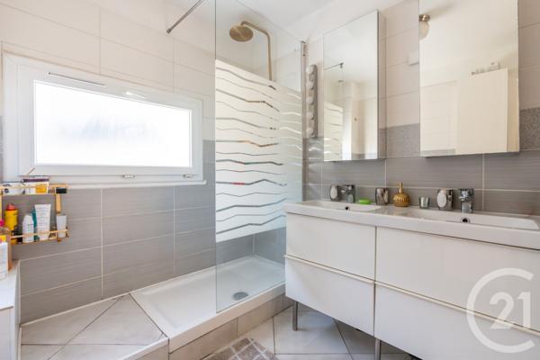 Maison à vendre  9 pièces - 231,79 m2 CHAMPIGNY SUR MARNE - 94